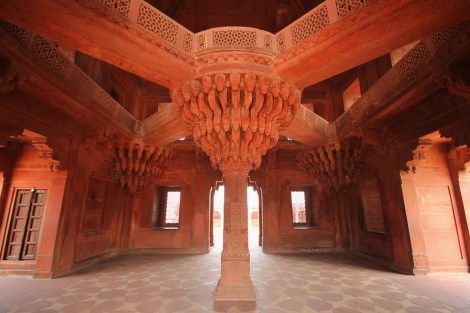 inside the Diwan-i-Khas
