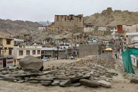 view across a mani wall towards Leh Palace